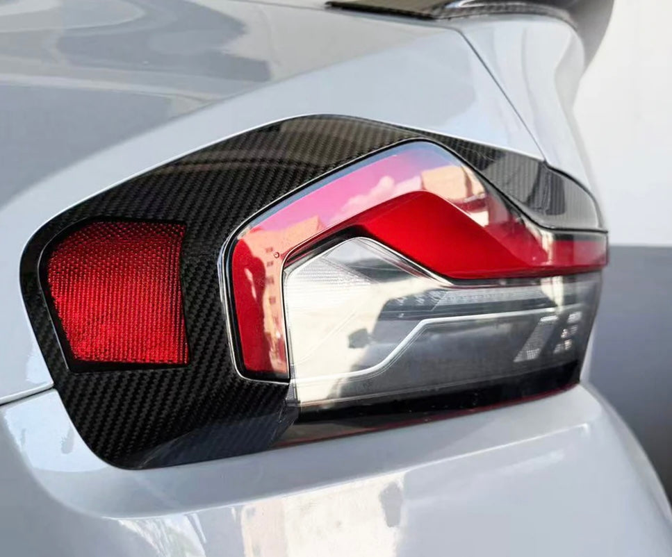Carbon Rückleuchten-Blenden (Eyebows) passend für BMW G87