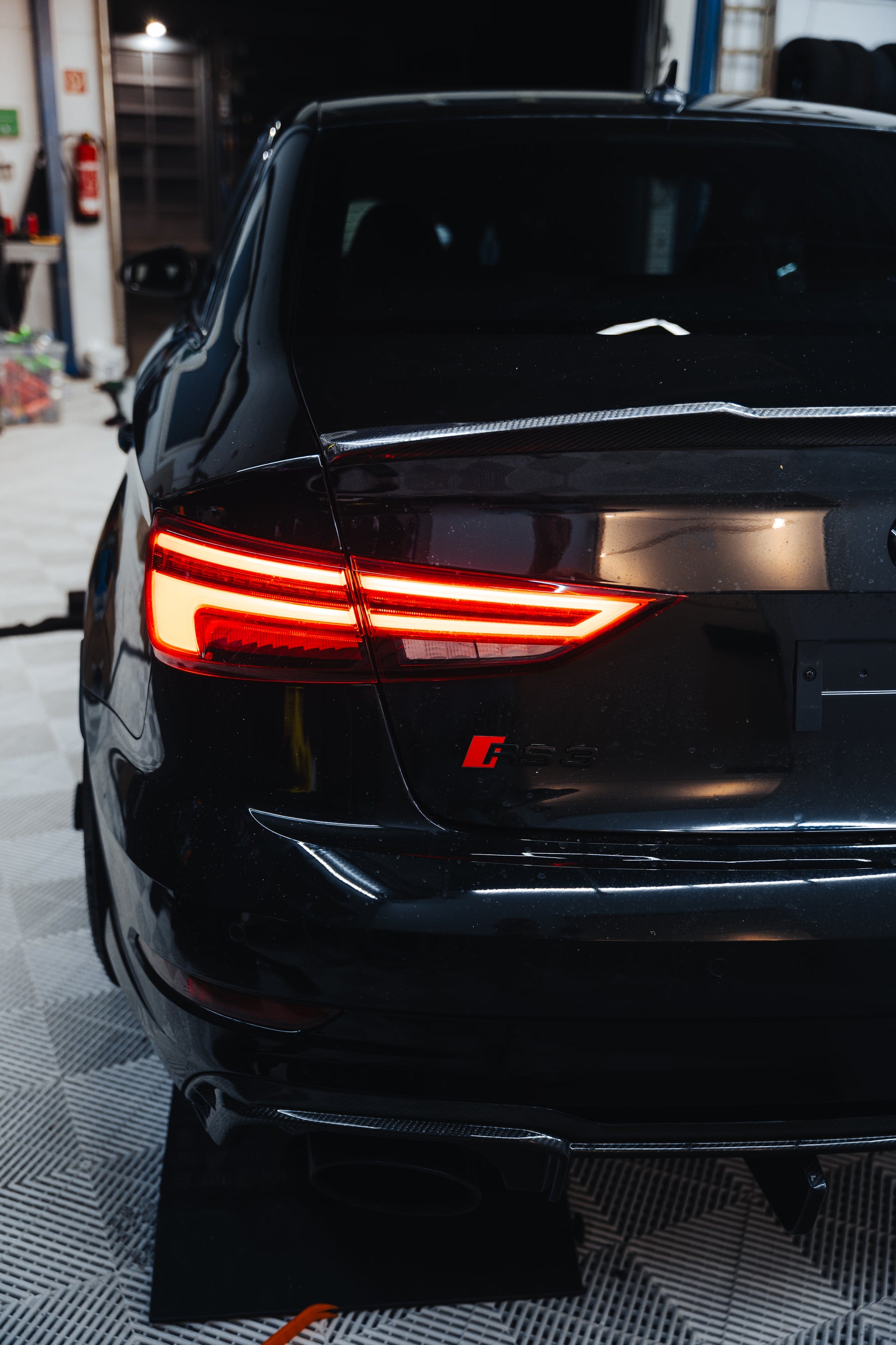 Carbon Fiber Diffuser passend für Audi RS3 8V