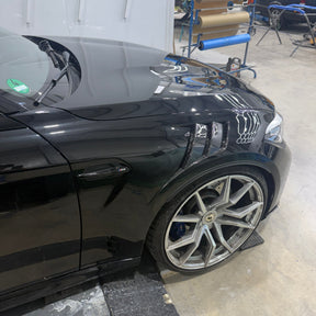 Carbon fenders suitable for BMW F87 M2