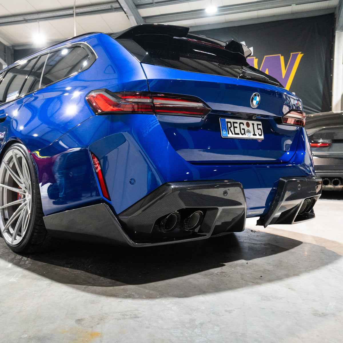 Carbon Fiber Rear Diffuser suitable for BMW M5 G90 G99