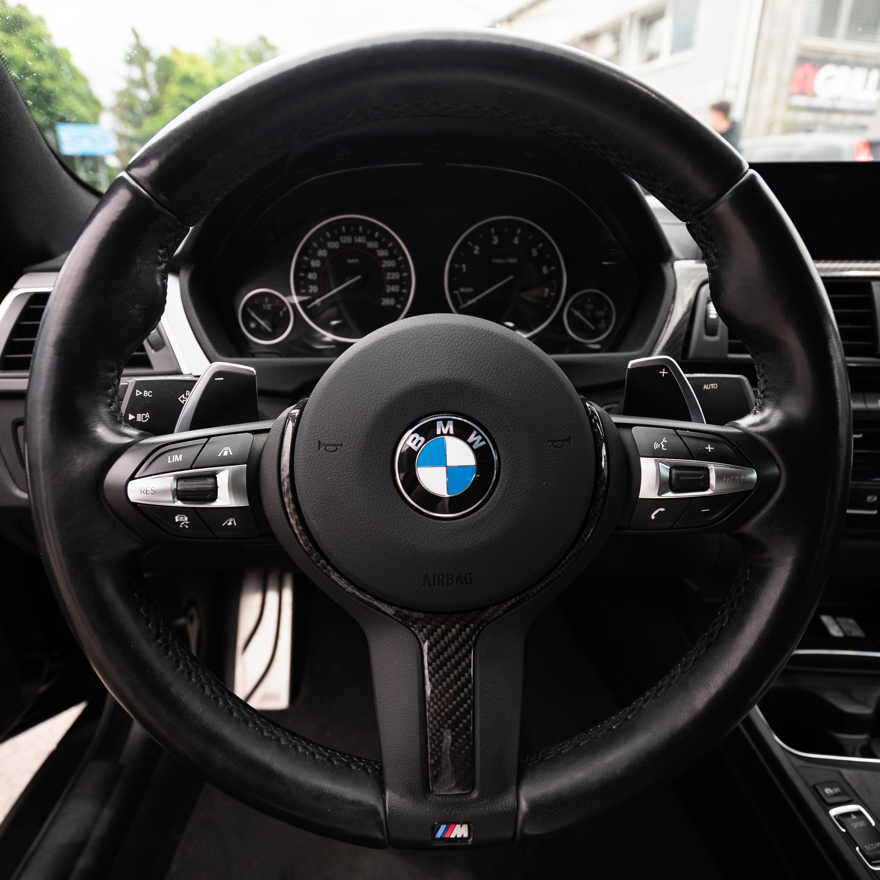 Carbon Fiber Steering Wheel Trim passend für BMW F Series M Sport