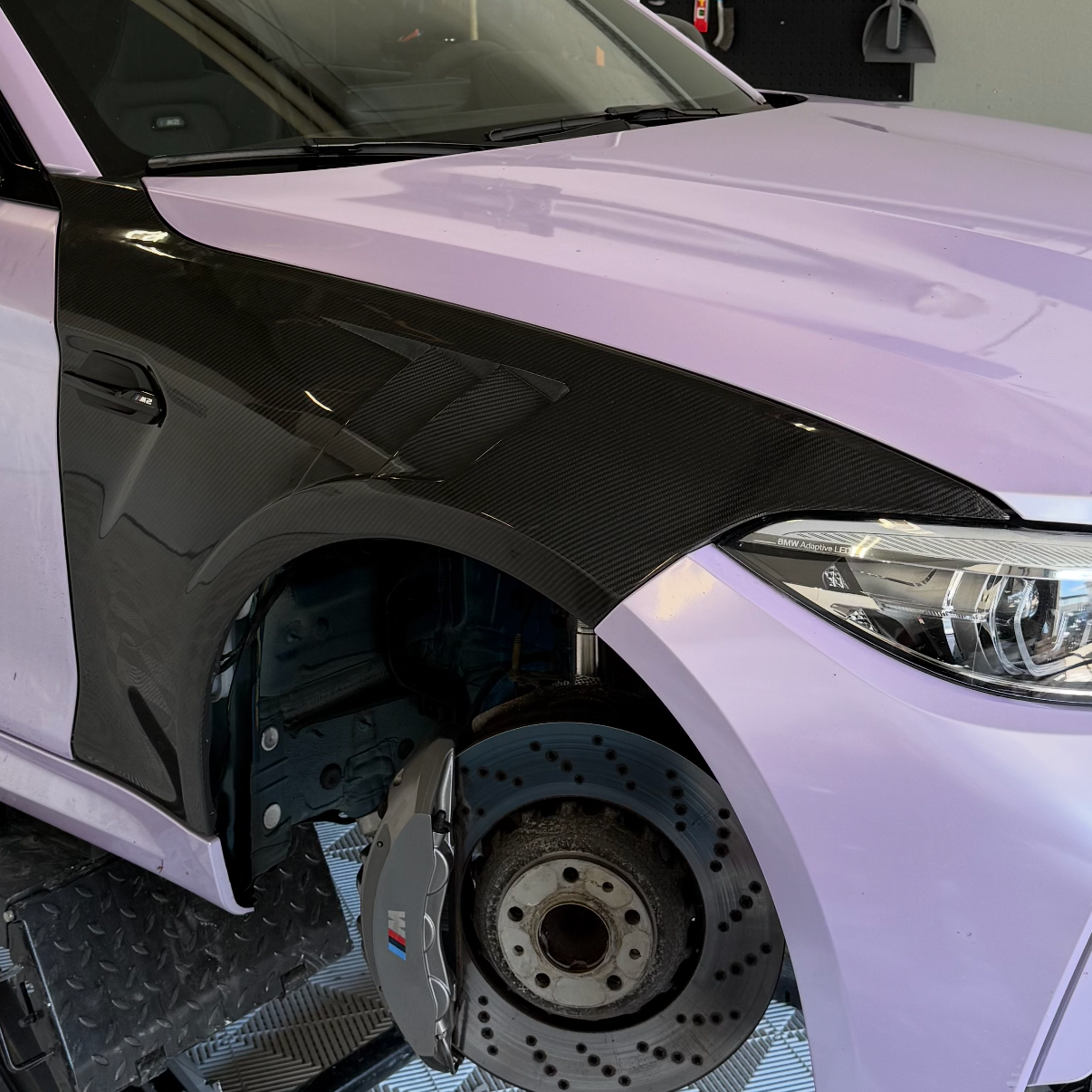 Carbon fenders suitable for BMW F87 M2