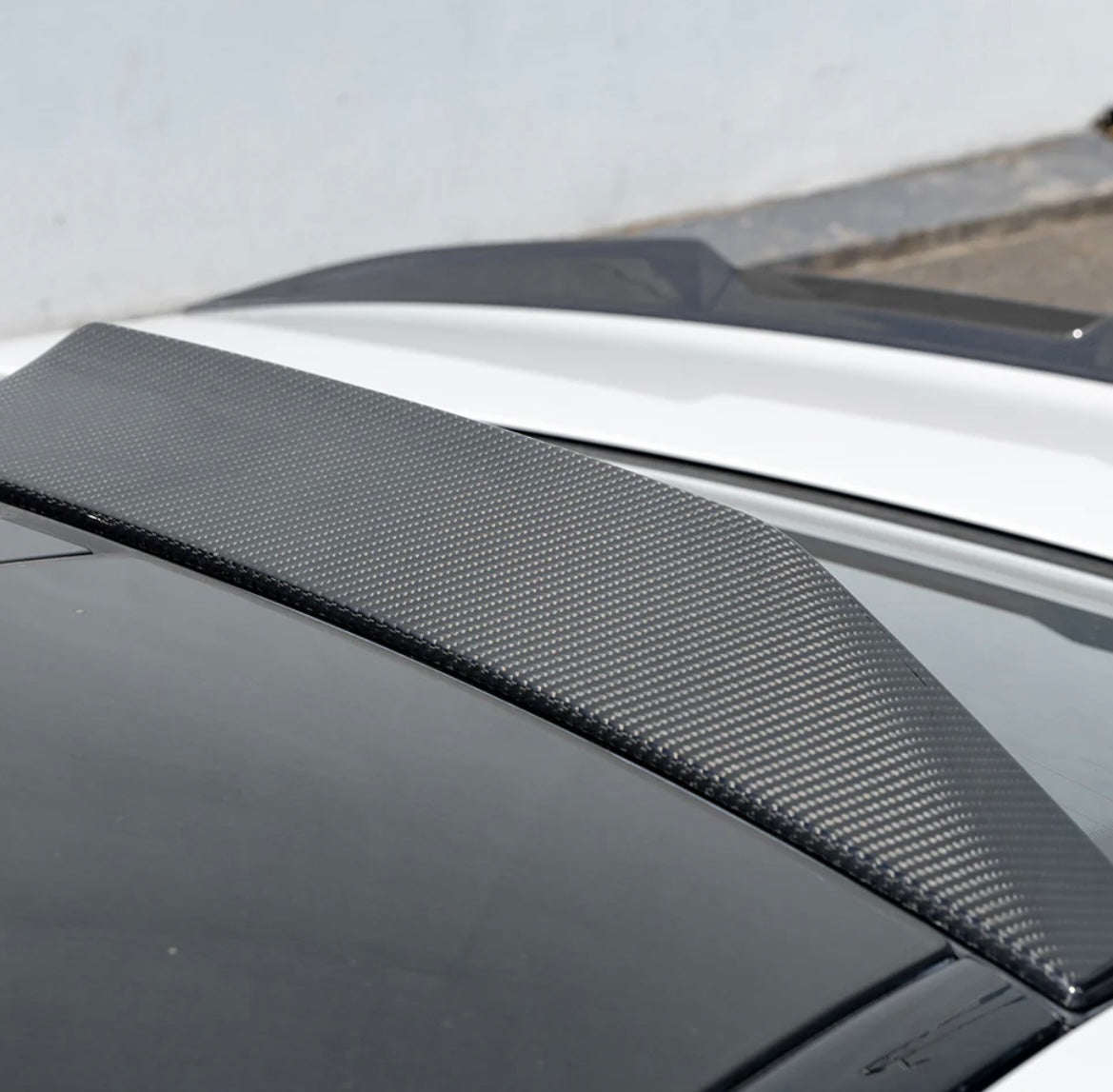 Carbon Fiber Roof Spoiler suitable for BMW M5 G90 G99