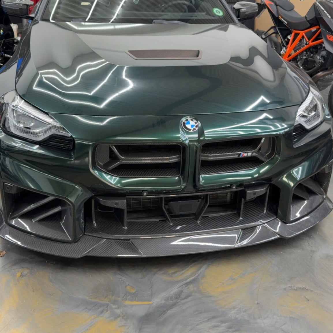 Carbon front spoiler for BMW M2 G87