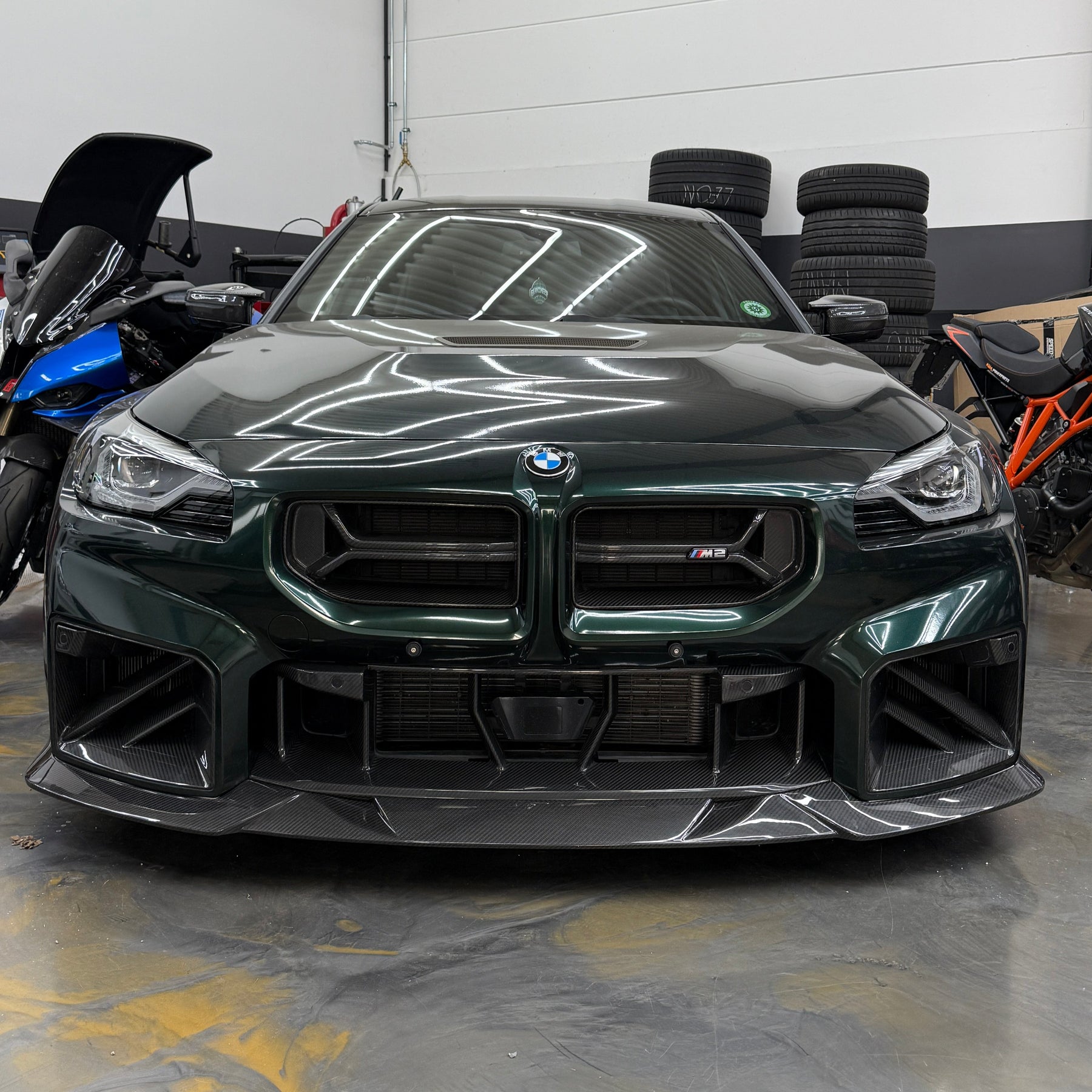 Carbon front spoiler for BMW M2 G87